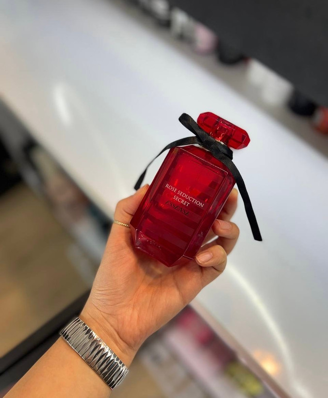 عطر ادکلن ویکتوریا سکرت بامبشل اینتنس اماراتی فرگرانس ورد