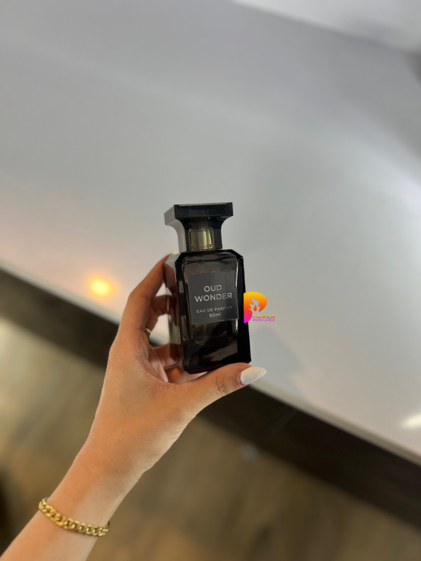 عطرادکلن تامفورد عود وود اماراتی فرگرانس ورد